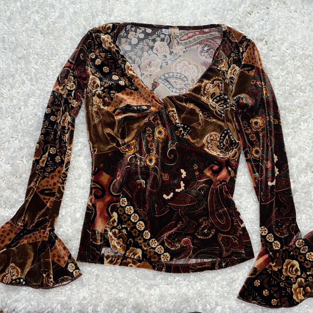 Vintage 70s inspire velvet top with bell sleeves